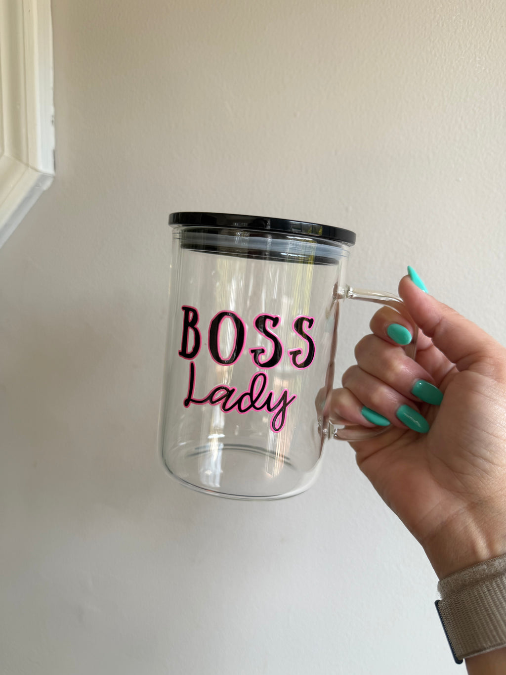 La Jefa & Boss Lady Clear Mugs – 11.5×9.5×14 cm | Black Lid | Exclusive Designs