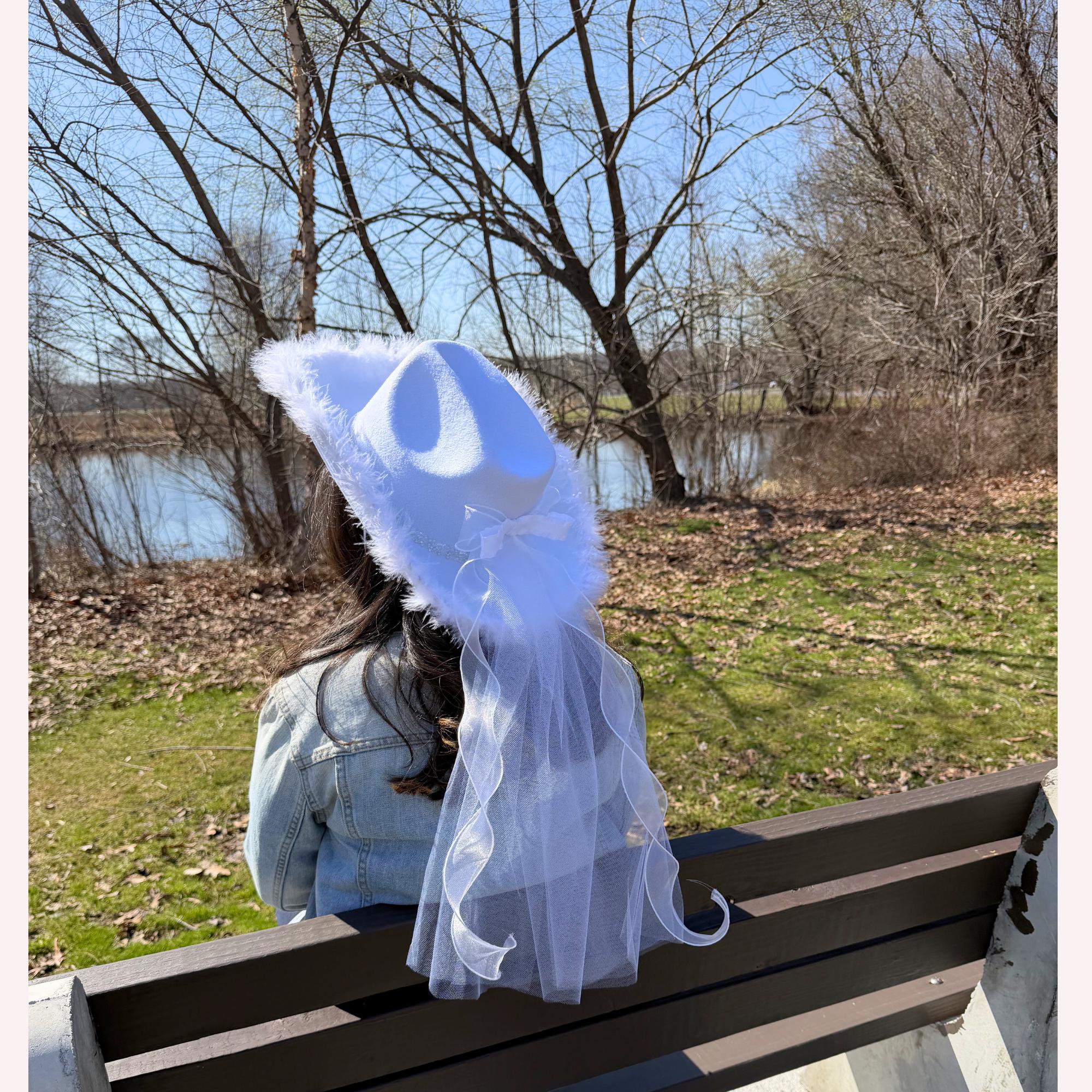 The Classic Hat, White Cowgirl Bride Hat with Veil & Bow, Bridal Cowgirl Hat, Bachelorette Hat, Wedding Photo Prop | Western Bride