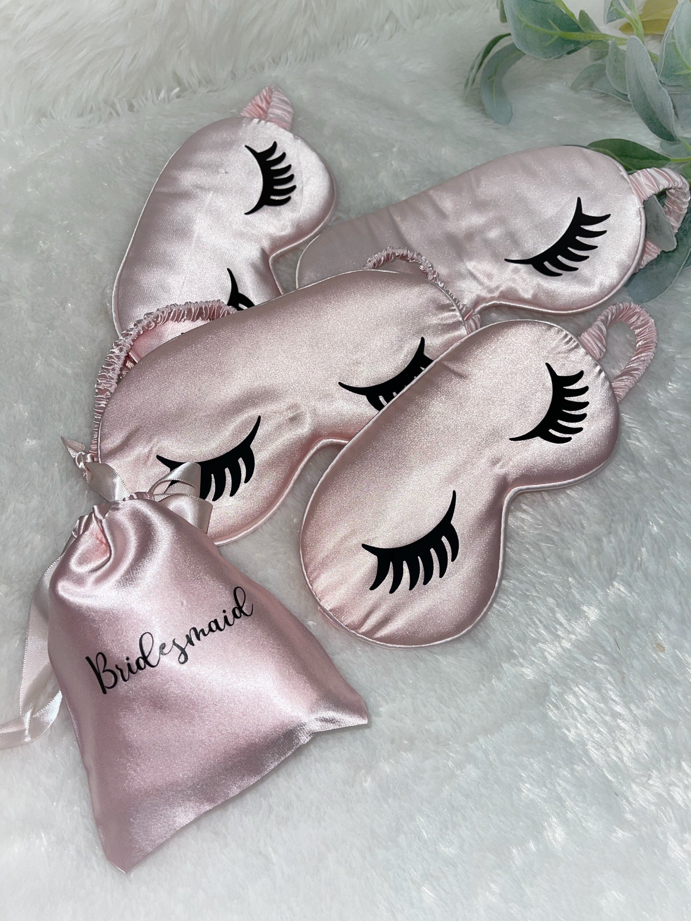 Eyelashes sleep mask