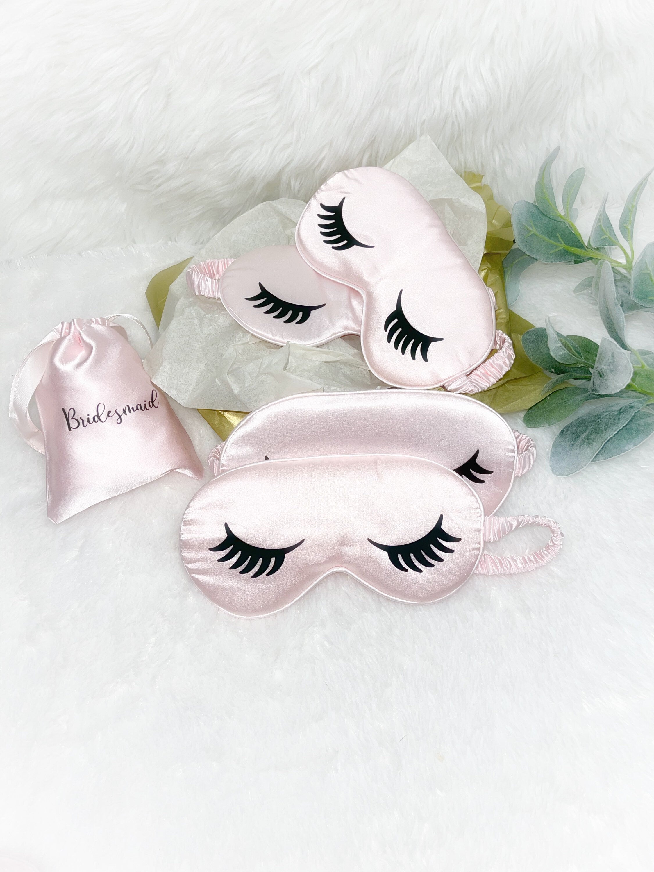 Eyelashes sleep mask