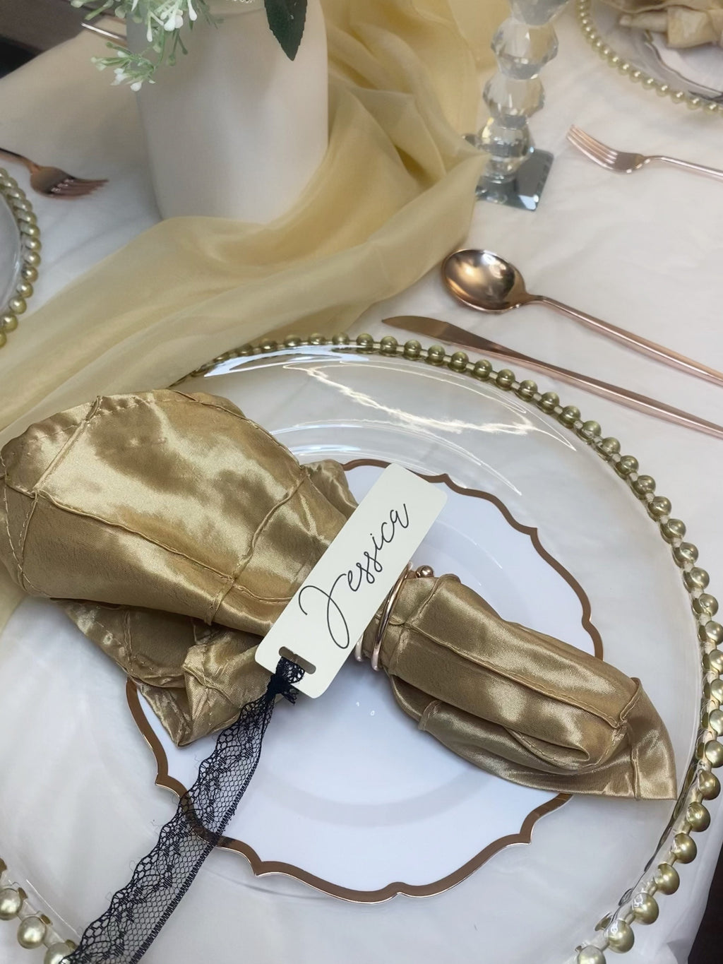 Minimalist place cards