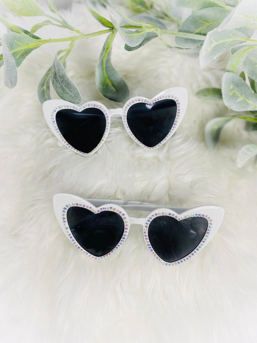 Jeweled Heart Sunglasses: Bachelorette Party Favors