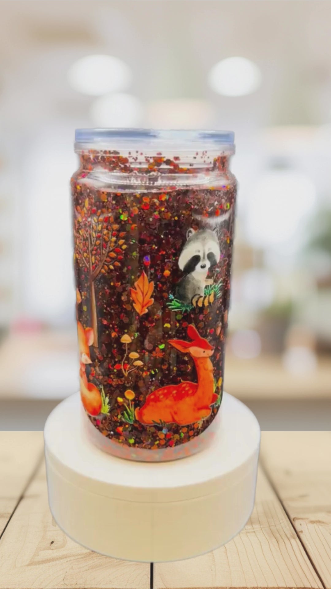 Woodland Fall Snow Globe Tumbler – 16 oz Plastic Glitter Cup, Fox Raccoon & Deer Autumn Tumbler